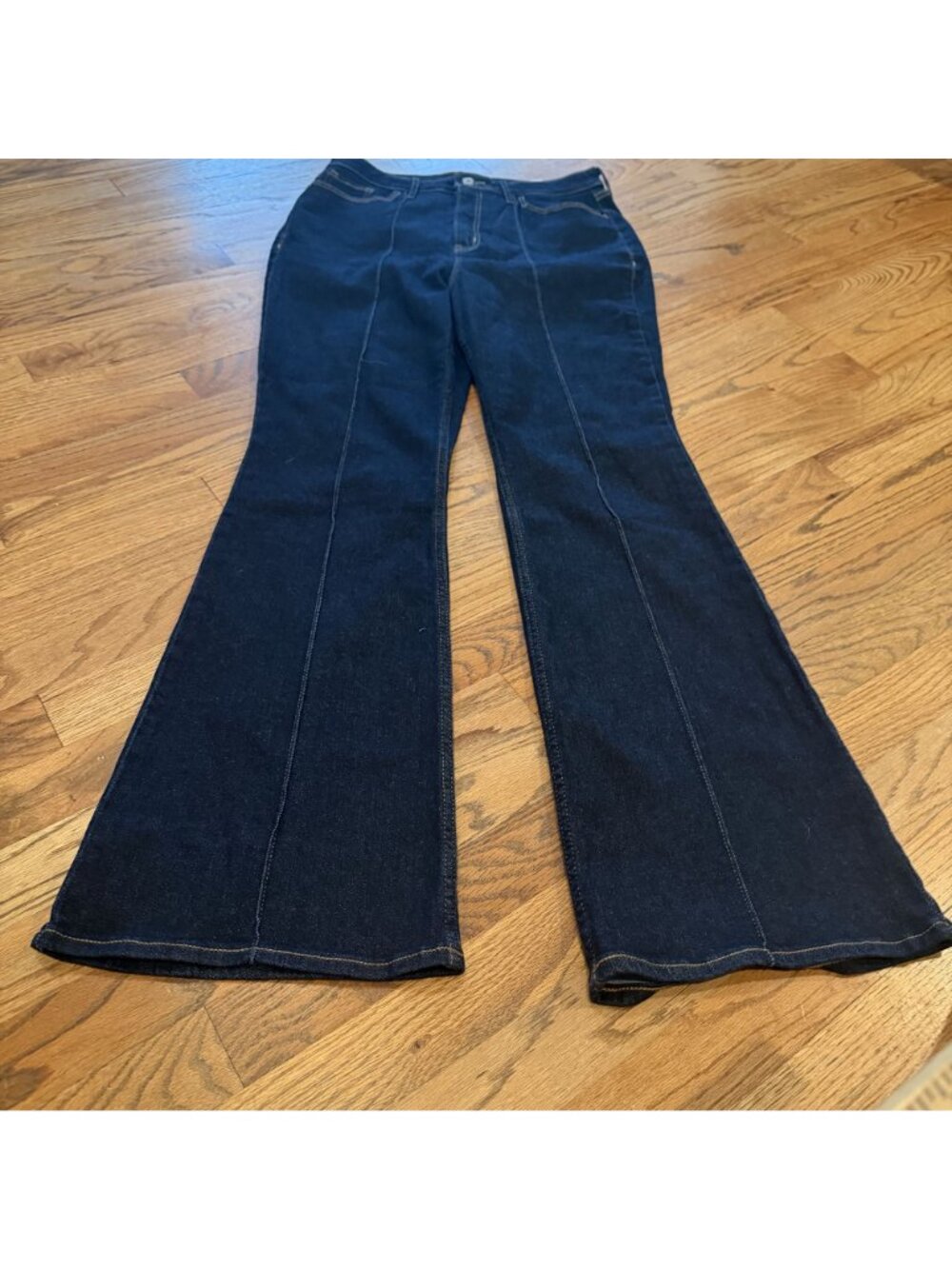 Old Navy Higher High Rise Flare Size 12 Jeans - Picture 2 of 10